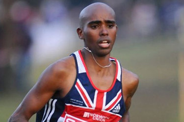 Mo Farah tentou uma ultrapassagem nos últimos metros de prova, mas Bekele conseguiu manter a ponta - Foto: Erik van Leeuwen