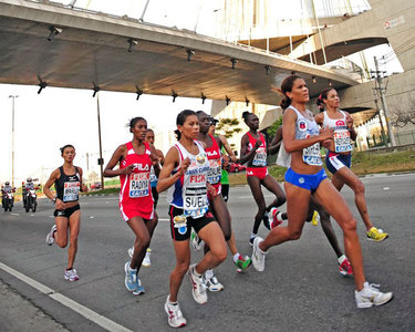 Grupo feminino está bem representado para disputar os 42 quilômetros em São Paulo. Foto: Sérgio Shibuya/MBraga Comunicação
