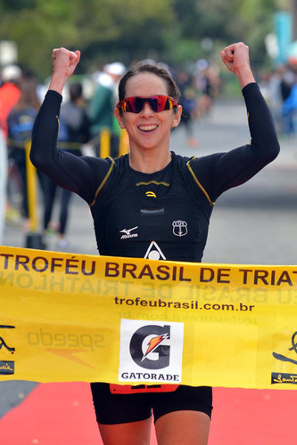 Carla Moreno é uma das presenças confirmadas entre as mulheres para a etapa de Santos. Foto: Nelson Toledo/Jump