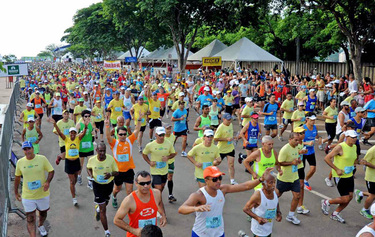 Edição espera reunir 13.500 competidores para disputarem os 18,6 quilômetros pela Lagoa da Pampulha. Foto: Ronaldo Milagres/MBraga Comunicação