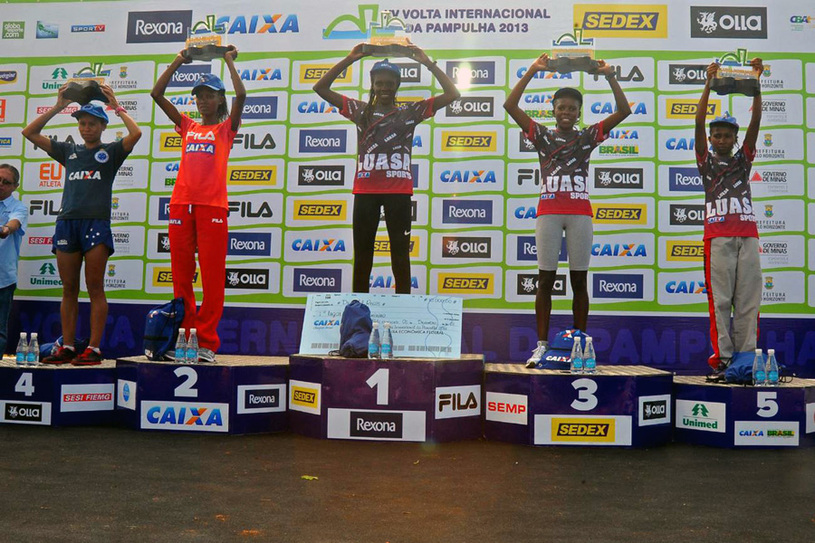 Pódio da categoria feminina é composto por estrangeiras nos três primeiros lugares. A brasileira Sueli Pereira ficou em quarto. Foto: Ronaldo Milagres/MBraga Comunicação