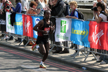 Tsegaye Kebede conquistou o título no WMM (World Marathon Majors) 2012-2013. Foto: Snappa2006/ Licença Creative Commons