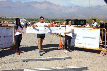 Martin Ñancucheo de Esquel é o atual campeão da Meia Maratona, que acontece dia 15 de março, neste ano. Foto: Alexandre Koda/ Webrun