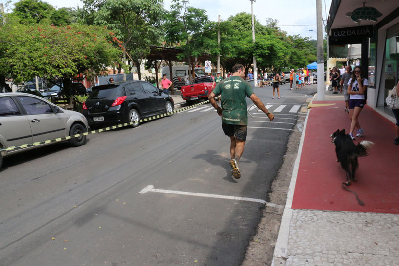 Guilherme e Lolla chegam juntos ao final da Xtreme Race. Foto: Camila Pissolito/Webrun