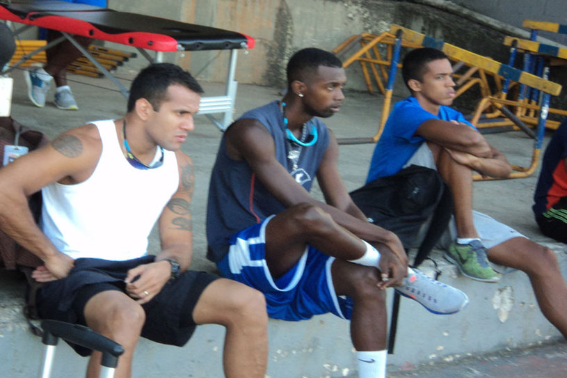 Bruno, Jorge Henrique e Aldemir no camping de treinamento. Foto: Divulgação CBAt