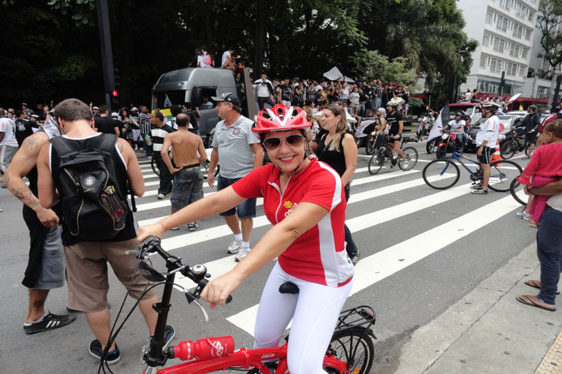 Tereza já fez aulas de circo e hoje participa de corridas de 4 quilômetros, 10 quilômetros e meias maratonas. Foto: Arquivo Pessoal