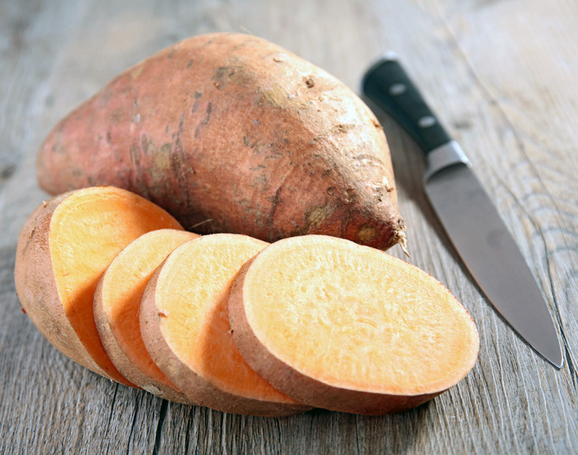 A barata doce é uma opção de carboidrato saudável. Foto: M Studio/ Fotolia