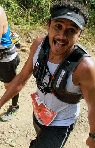 Chico Santos animado na edição do ano passado dos 80km em Ilhabela Foto: Alexandre Koda/Webrun