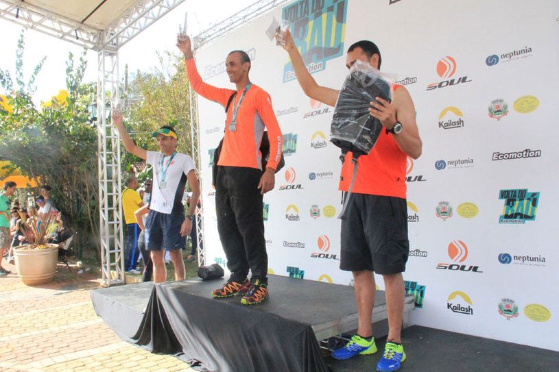 Apesar de o atletismo não ser sua profissão, Celio Augusto tem acumulado vitórias. Foto: Camila Pissolito