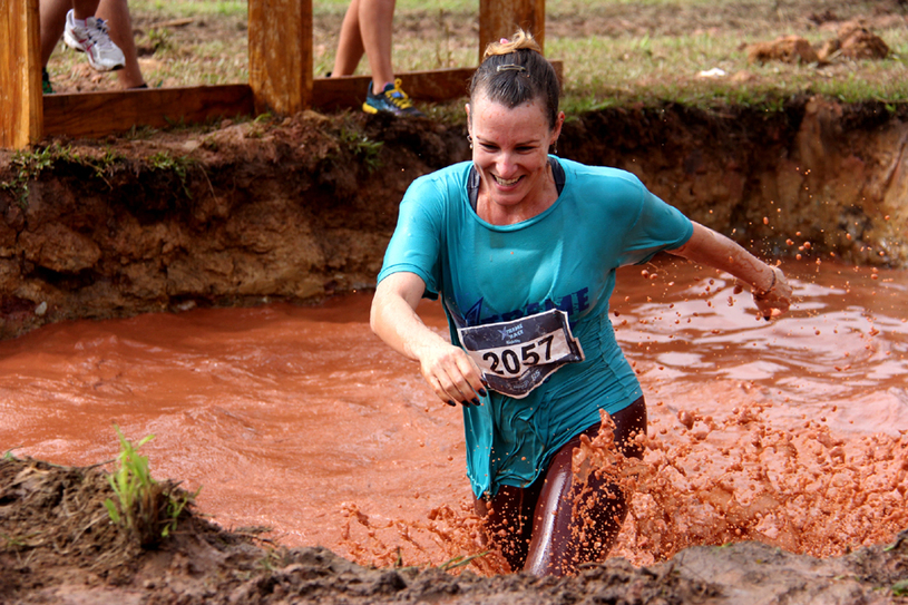 Vale de lama é um dos obstáculos preferidos dos participantes. Foto: Divulgação Xtreme Race