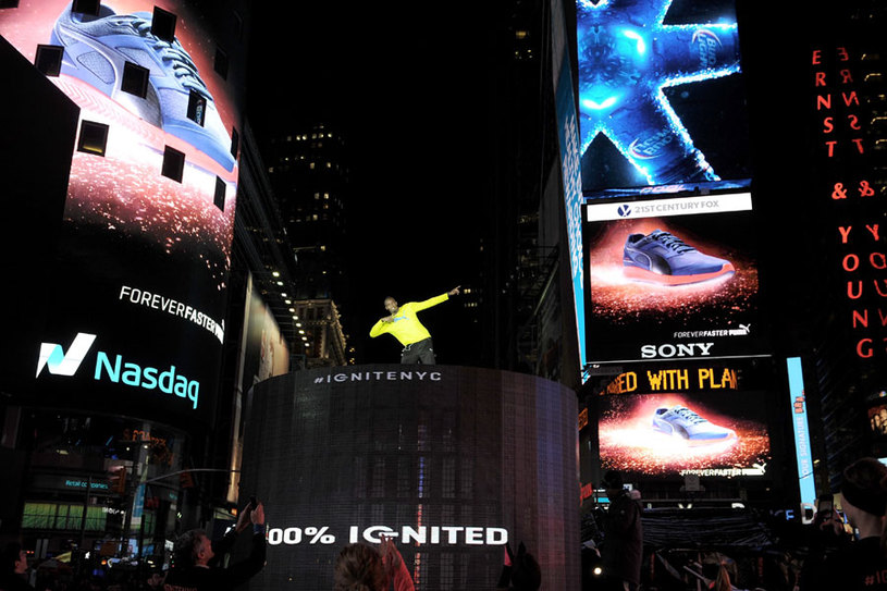 A marca alemã Puma aproveitou a potência gerada na Times Square para lançar um novo modelo de running. Foto: Divulgação Puma