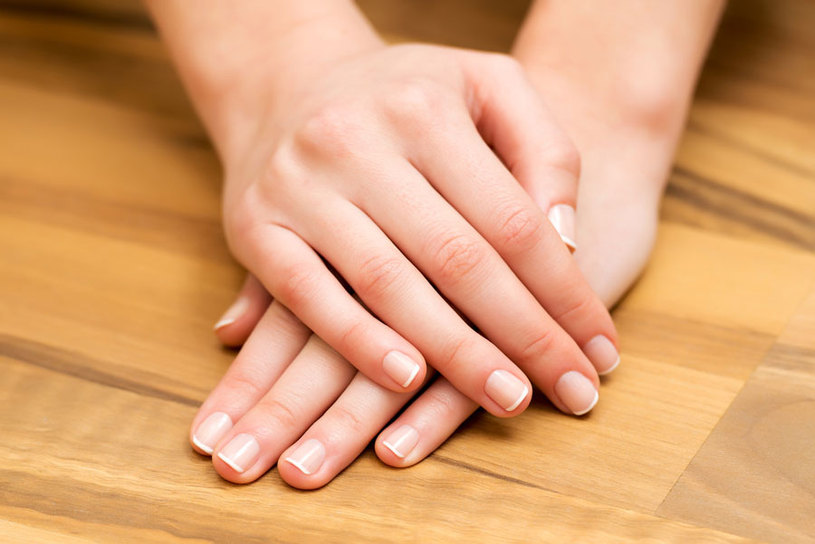 Sinais nas unhas das mãos são mais comuns do que nos pés. Foto: koszivu/ Fotolia