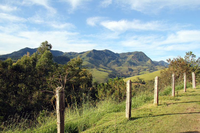 O destino é cercado por trilhas e estradas de terra. Foto: Isabela Rios