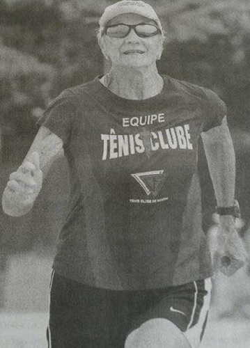 Com 76 anos dona Anna quer correr uma maratona. Foto: Arquivo pessoal