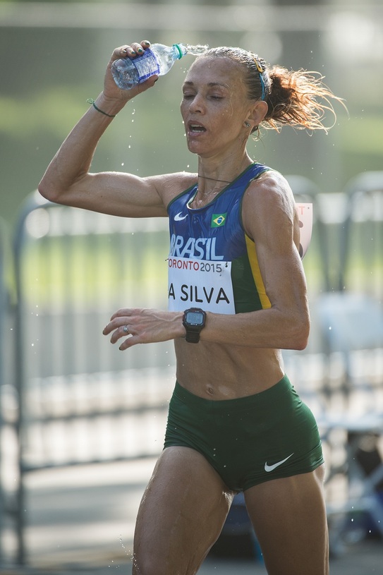 Acho que o pessoal se assustou um pouco com o percurso e a prova começou com um ritmo muito fraco, mas foi crescendo, diz Adriana. Foto Jorge Martinez / Mexsport / Foto Arena