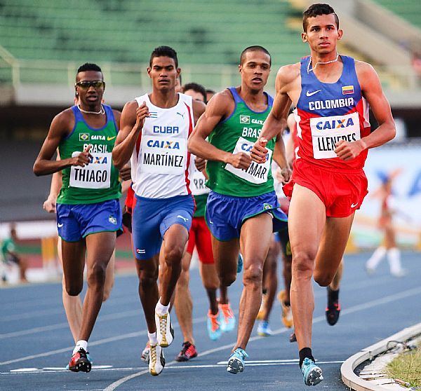 Thiago André (esquerda) durante prova de índice para o Rio 2016. Foto: Fernanda Paradizo/ CBAt