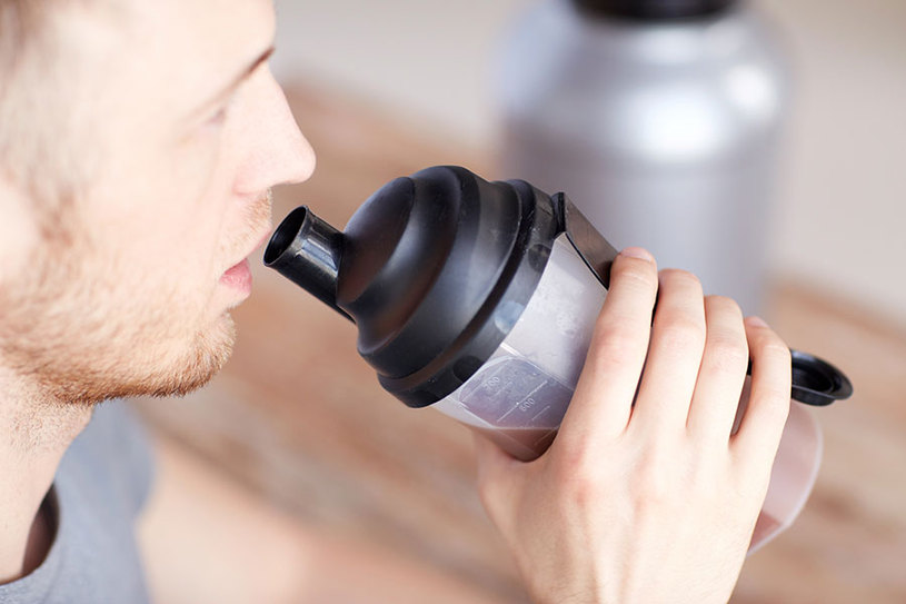 A recomendação é de uma refeição líquida com rápida absorção. Foto: Syda-Productions/Fotolia