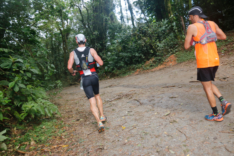 Bruno chegou a correr na frente de Iazaldir por poucos instantes. Foto: Alexandre Koda/ Webrun