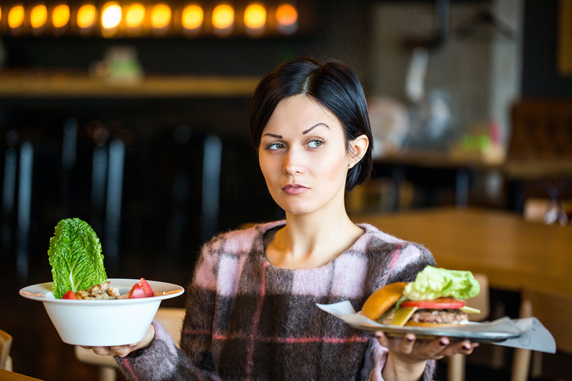 A nutricionista Fernanda Cabanas recomenda que foquemos nos alimentos de verdade. O melhor é buscar sempre frutas, legumes, grãos e por aí vai Foto: Mintybear/Fotolia