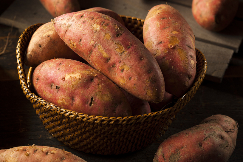 A batata doce é uma ótima opção de carbo saudável. Foto: Brent Hofacker/ Fotolia