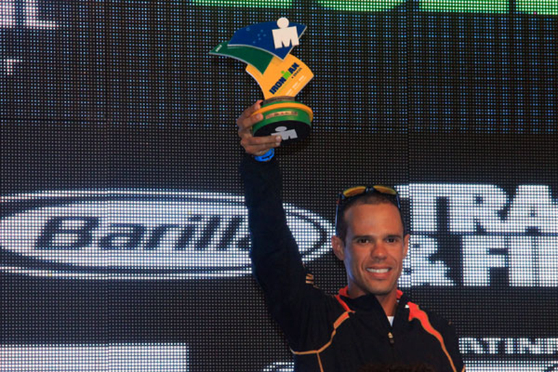 Santiago será o treinador dos dias de evento Foto: Paulo Gomes/Webrun