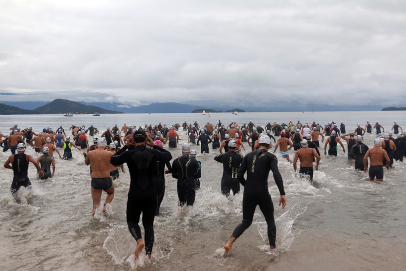 O mar calmo propiciou uma natação rápida. Foto: Alexandre Koda/ Webrun