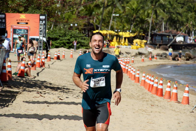 Marcelo participou de mais uma edição do short triathlon na busca de superar seus desafios Foto: Christina Volpe/Webrun