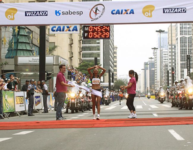 Fabiana se emocionou com a conquista ano passado (foto: Márcio Kato/ZDL)