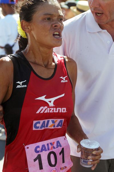 Marily afirma gostar de correr no calor (foto: Gera Lobo/ www.webrun.com.br)