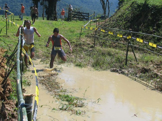 O sumidouro é um dos desafios da corrida (foto: Alexandre Koda/ www.webrun.com.br)