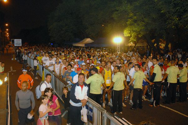 O diferencial da prova é correr sem o sol escaldante (foto: Hélio Nagai/ ZDL)