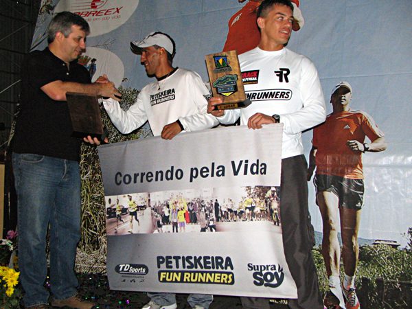A Petiskeira suou para vencer (foto: Alexandre Koda/ www.webrun.com.br)