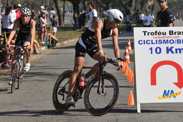 Santiago Ascenço venceu primeira etapa do circuito que aconteceu em Santos (foto: )