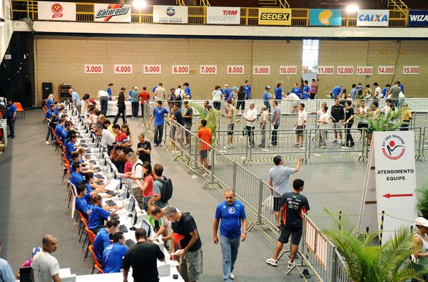 O kit será entregue no Ginásio Mauro Pinheiro no Ibirapuera (foto: Sérgio Shibuya / ZDL)