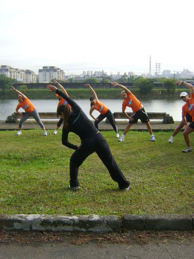 Alongamento correto e exercícios complementares ajudam na prevenção (foto: Arquivo Pessoal)