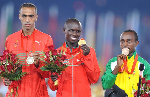 Wanjiru foi coroado campeão olímpico aos 21 anos (foto: Xinhua /imago/ Fotoarena)