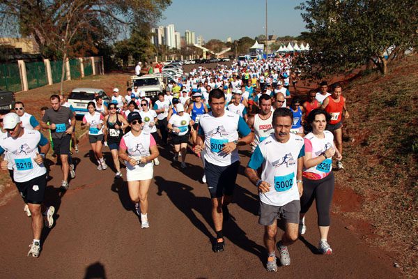 O circuito bateu o recorde da cidade com 1.250 participantes (foto: Luiz Doro/adorofoto)