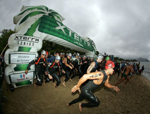 Em 2010 uma forte chuva atingiu Ilhabela (foto: Marcio Rodrigues / Fotocom.Net)