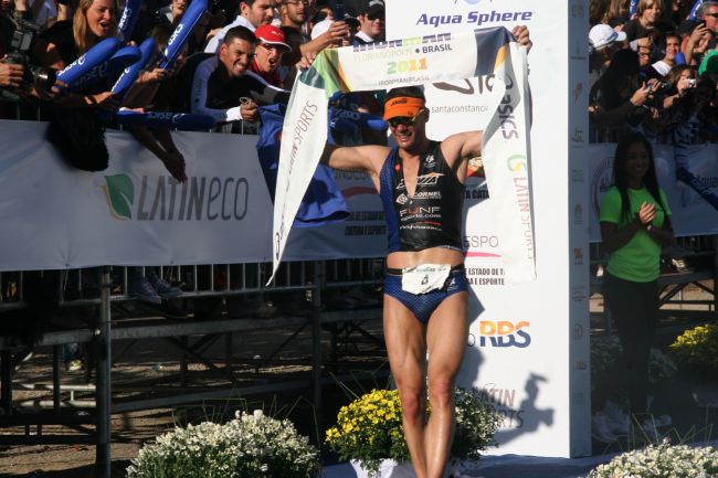 Sturla é tetracampeão do Ironman (foto: Alexandre Koda/www.webrun.com.br)