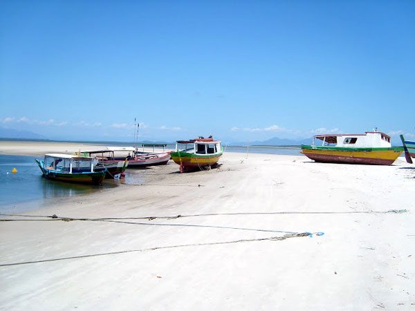 Ilha do Mel oferece cenário paradisíaco (foto: Divulgação/ K21 Series)