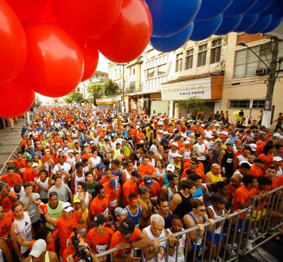 Mais de 16 mil participantes vão correr este ano a 10 KM Tribuna FM (foto: Divulgação)