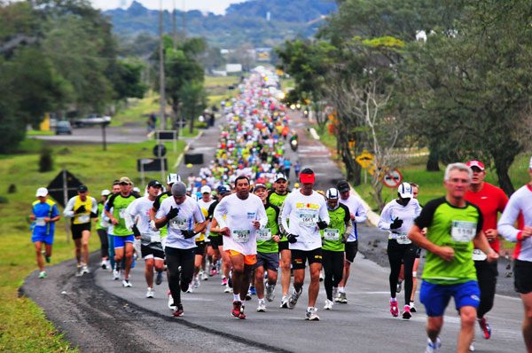 Corredores da Meia das Cataratas podem aproveitar a viagem para conhecer a região (foto: Marcos Labanca/Divulgação)