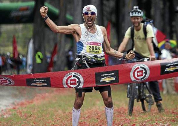 Iaza comemorou muito a vitória (foto: Divulgação/ The North Face)