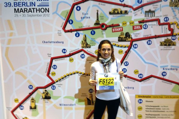 Ângela Cardoso Machado correu a Maratona de Berlim 2012 em 3h17min03 com parciais de 1h40min07 e 1h36min56 (foto: Arquivo pessoal)