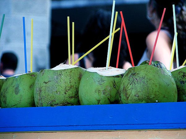 Dica: Beba um copo de água de coco uma hora antes da largada (foto: Danilo Siqueira / Lets fotografar)