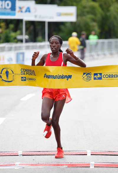Dorcas não deu chances para as brasileiras (foto: Divulgação)