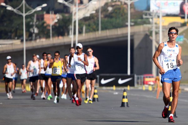 Caio deve tentar índice para o Mundial no Sul-Americano (foto: Marcelo Ferrelli/ CBAt )