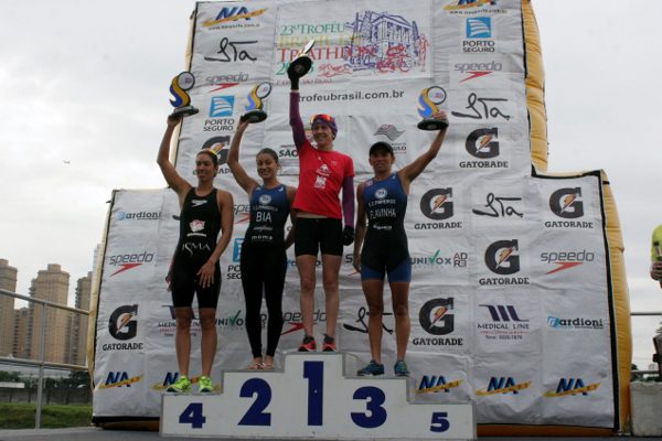 Beatriz Neres realizou uma corrida de recuperação e conquistou o segundo lugar em São Paulo (foto: Renato Aranda/ Webrun.com.br)