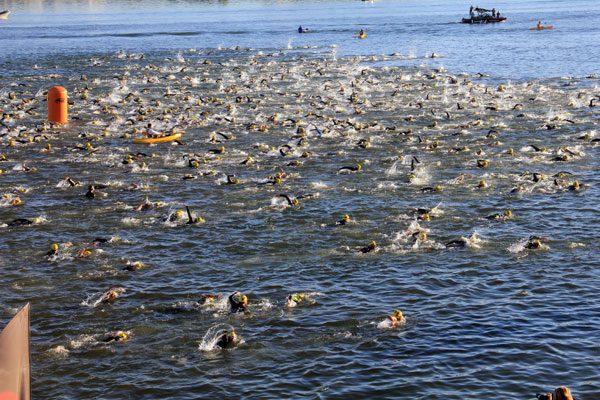 A arena da prova foi montada no Pontão do Lago Sul (foto: Alexandre Koda/ www.webrun.com.br)