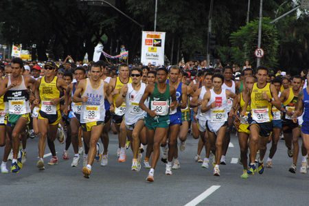 Largada da prova na edição 2002 (foto: Renato Cukier Arquivo WebRun)